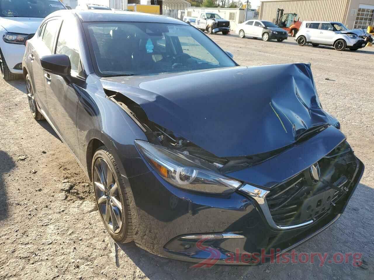 3MZBN1M32JM269973 2018 MAZDA 3