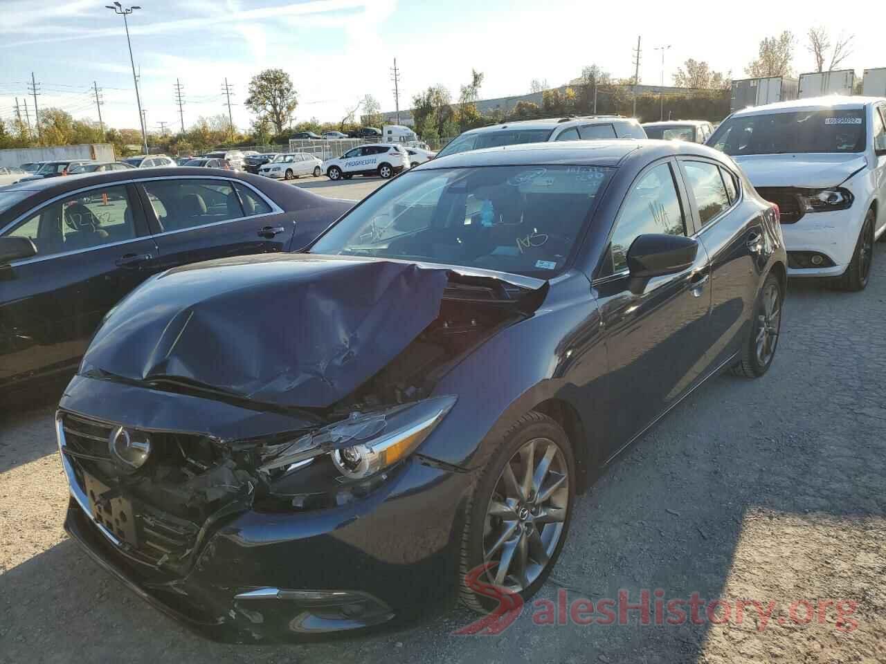 3MZBN1M32JM269973 2018 MAZDA 3