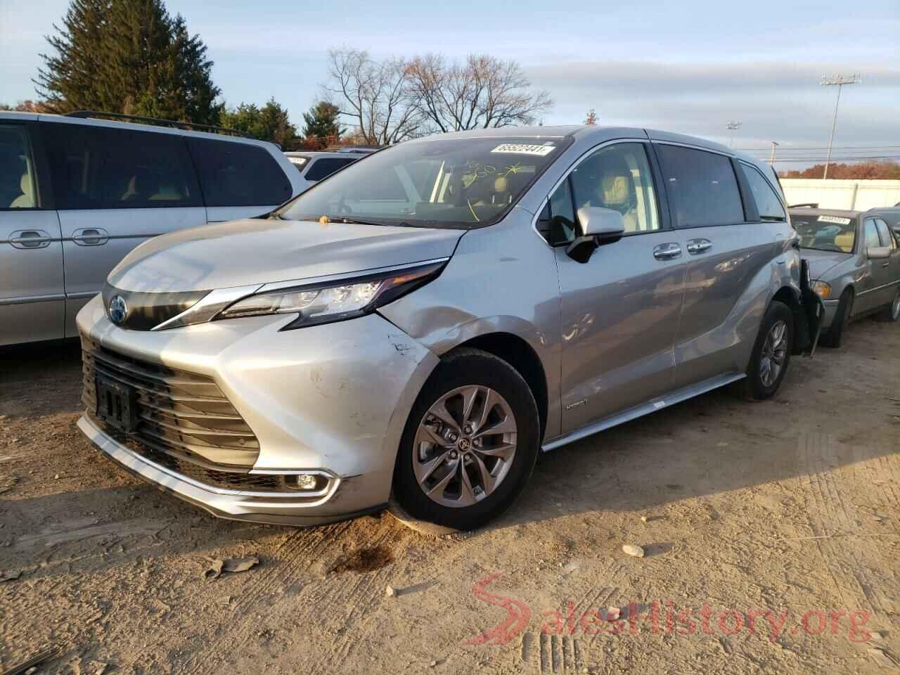 5TDYRKECXMS019648 2021 TOYOTA SIENNA