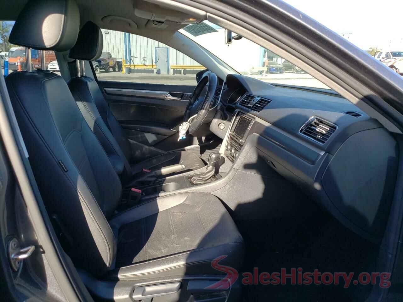 1VWAA7A34JC051016 2018 VOLKSWAGEN PASSAT