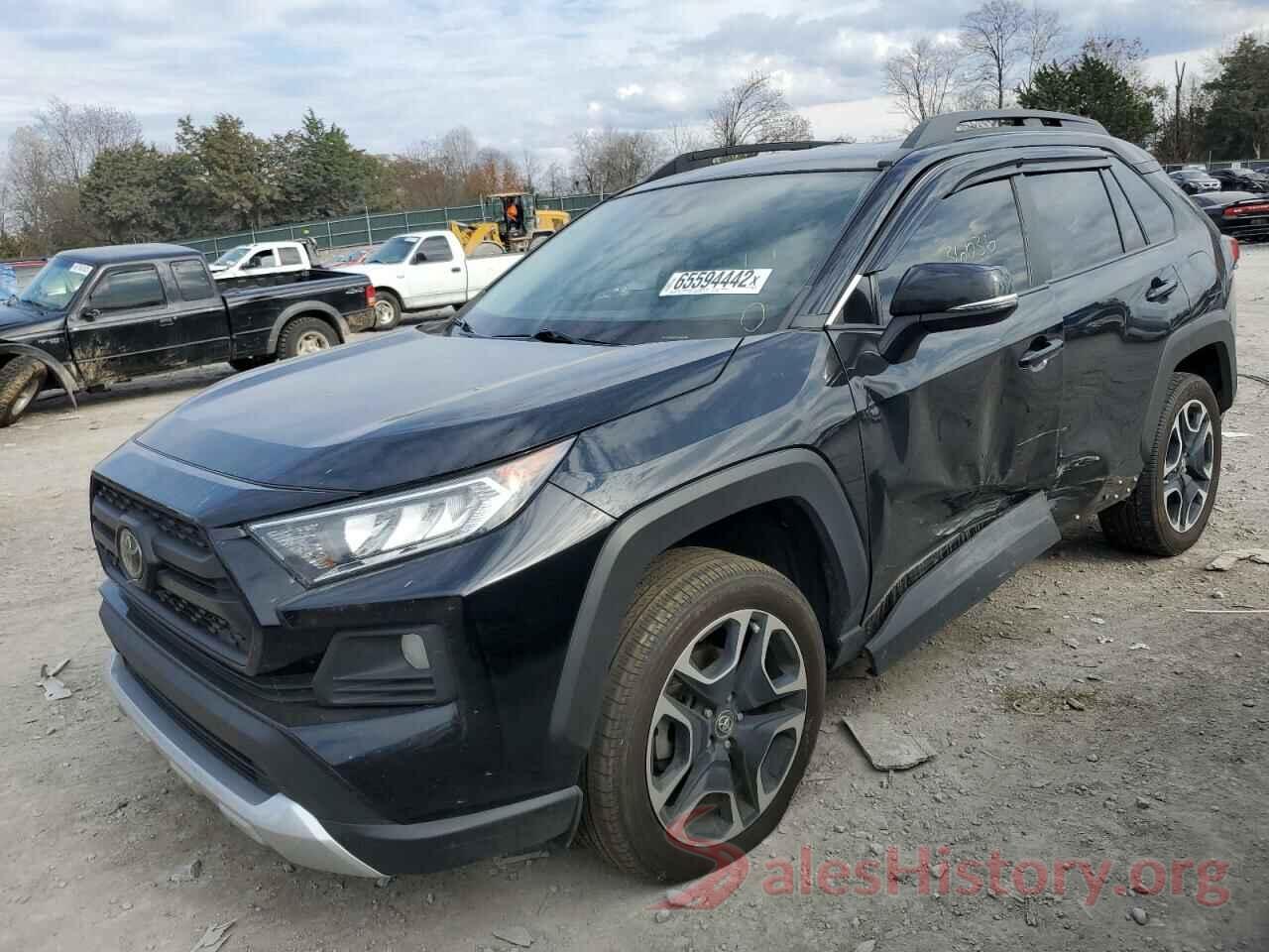 2T3J1RFV2LC113877 2020 TOYOTA RAV4