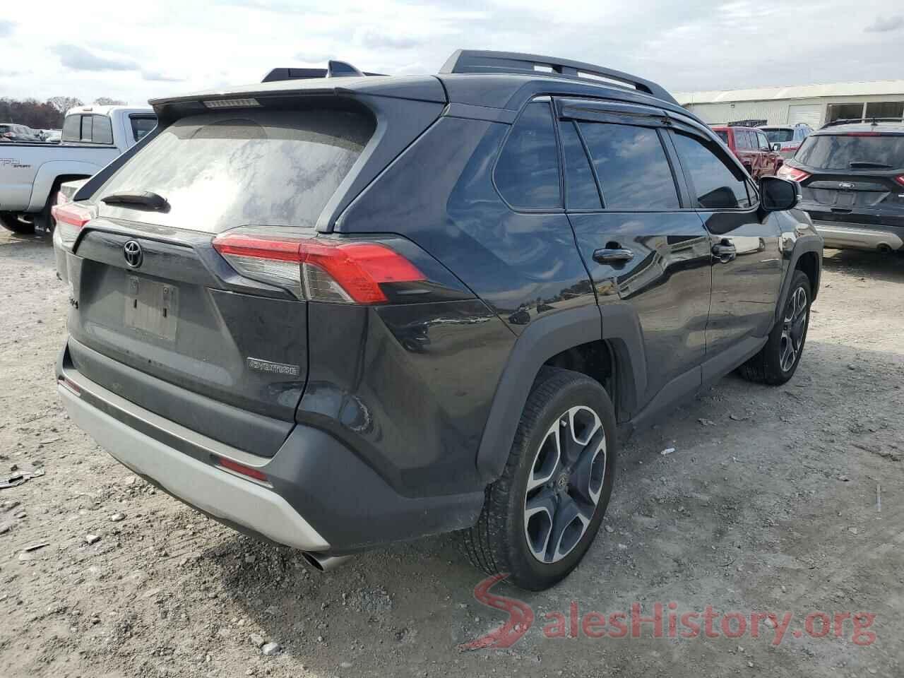 2T3J1RFV2LC113877 2020 TOYOTA RAV4