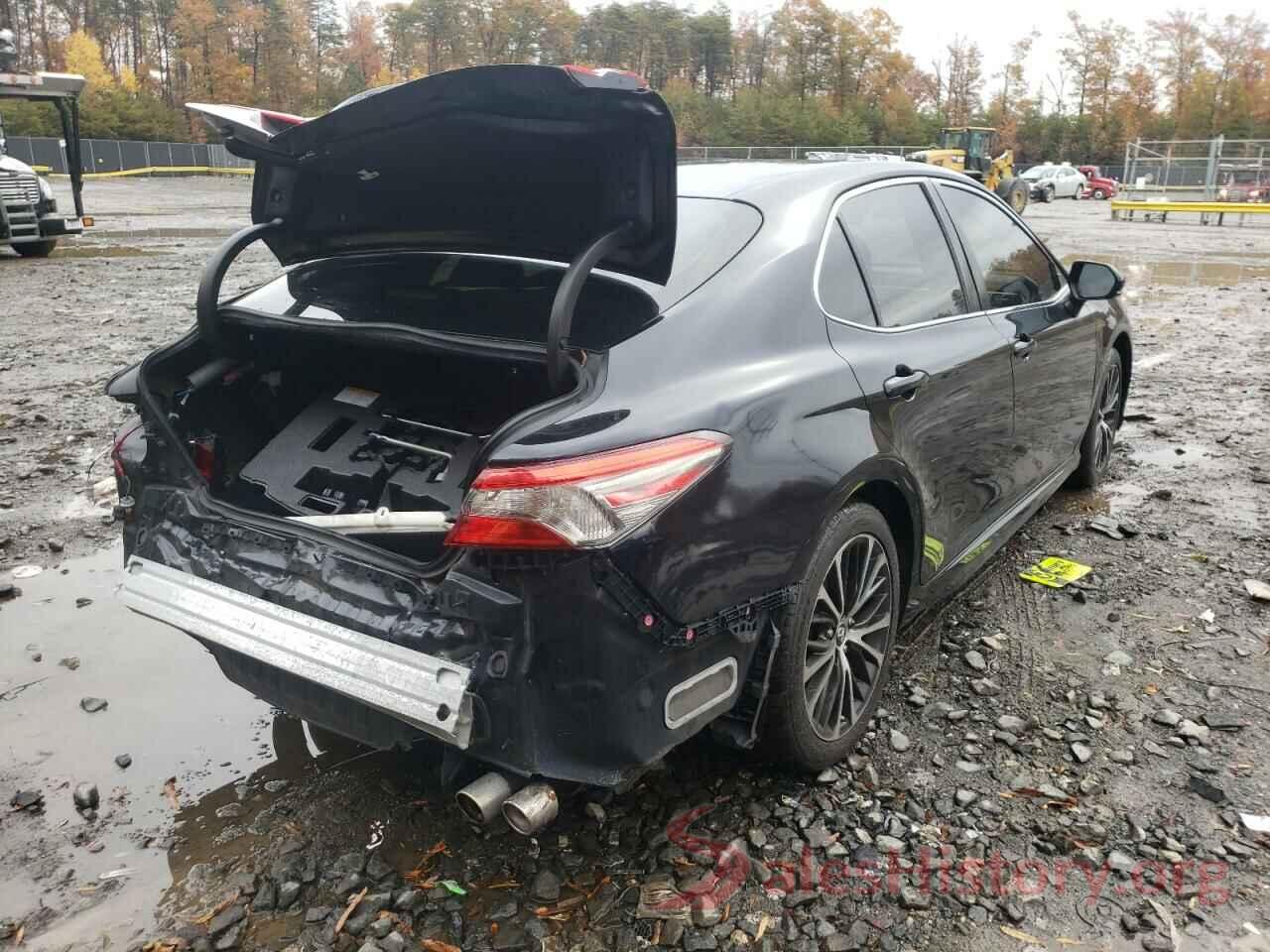 JTNB11HK5J3029460 2018 TOYOTA CAMRY