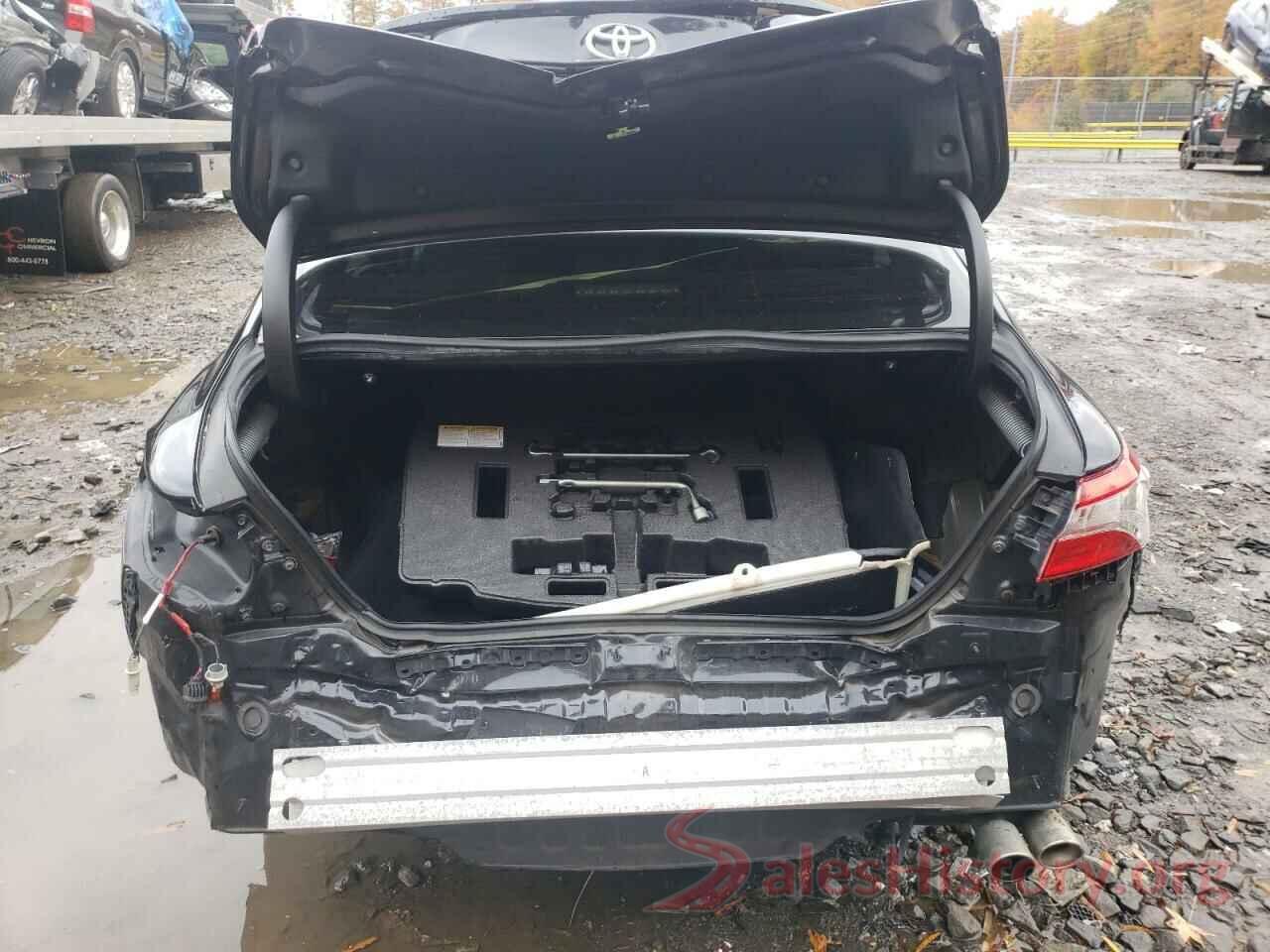 JTNB11HK5J3029460 2018 TOYOTA CAMRY