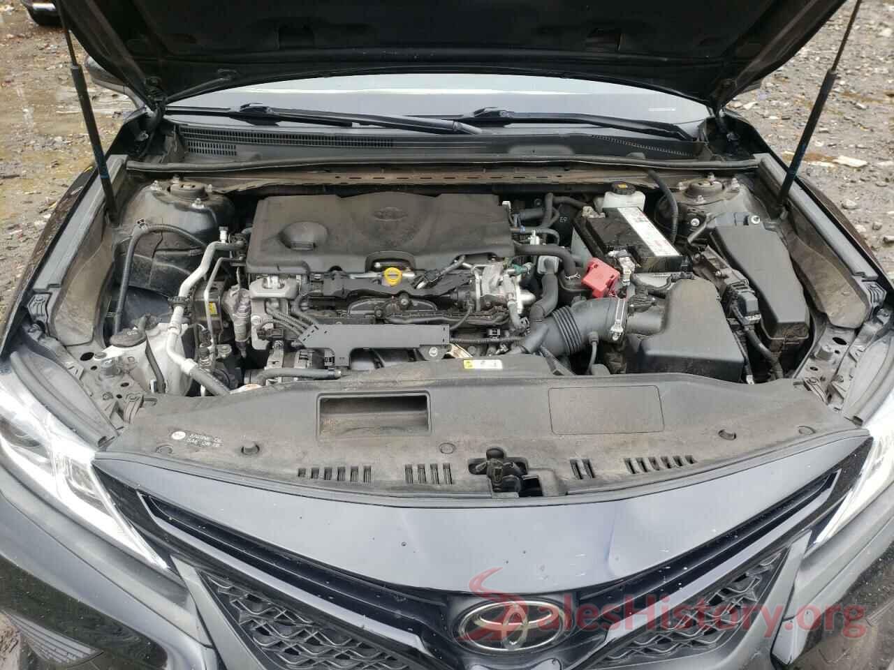 JTNB11HK5J3029460 2018 TOYOTA CAMRY