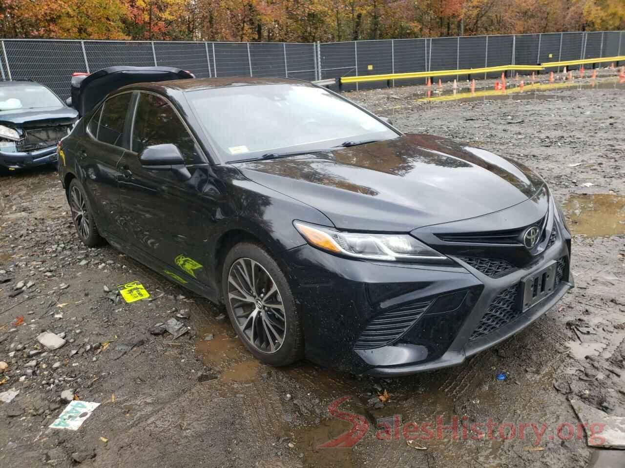 JTNB11HK5J3029460 2018 TOYOTA CAMRY