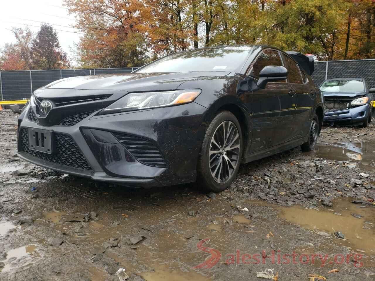 JTNB11HK5J3029460 2018 TOYOTA CAMRY