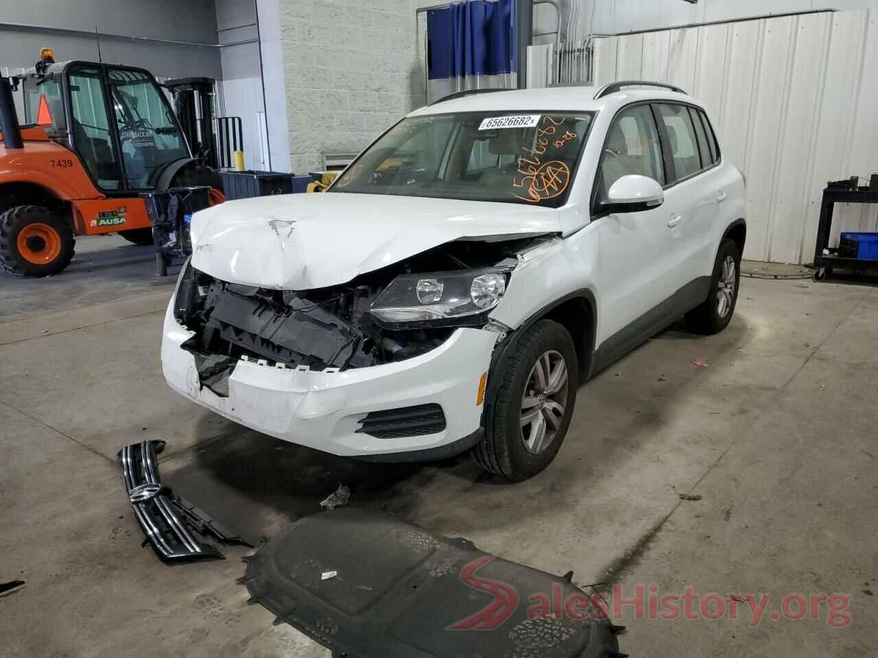 WVGBV7AX9HK011914 2017 VOLKSWAGEN TIGUAN