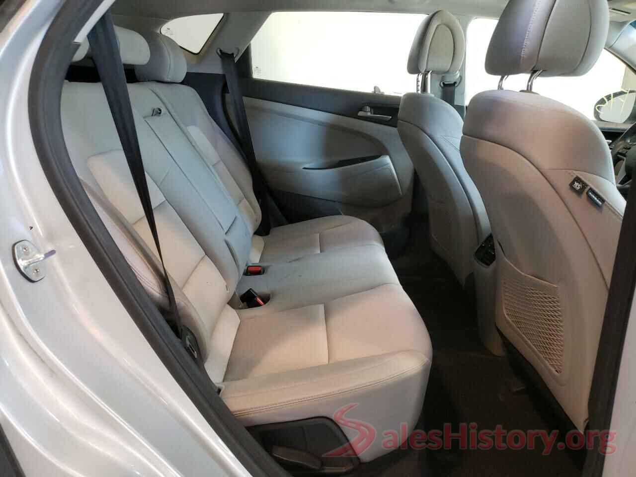 KM8J33A24JU747118 2018 HYUNDAI TUCSON