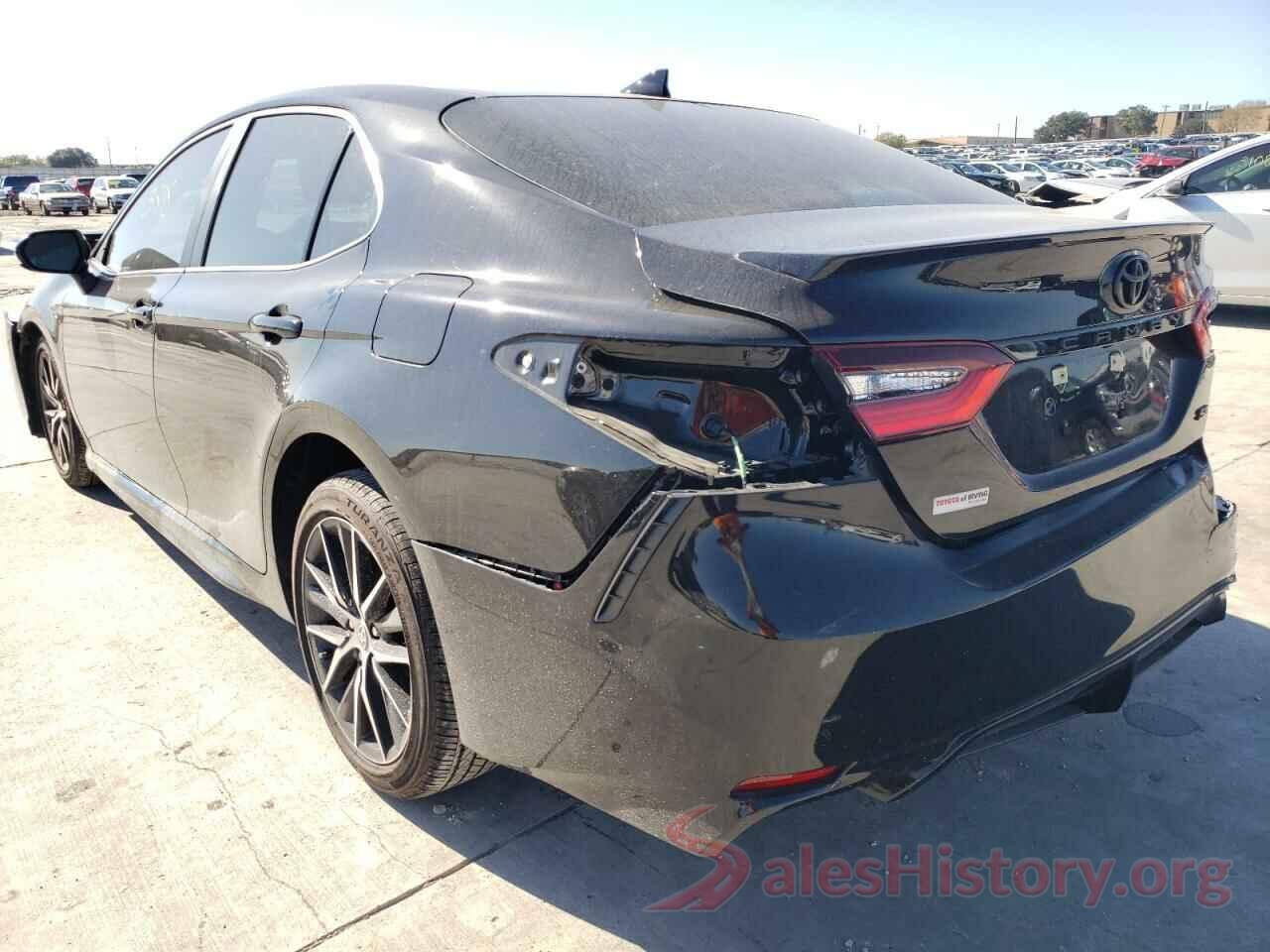 4T1G11AK2MU545631 2021 TOYOTA CAMRY