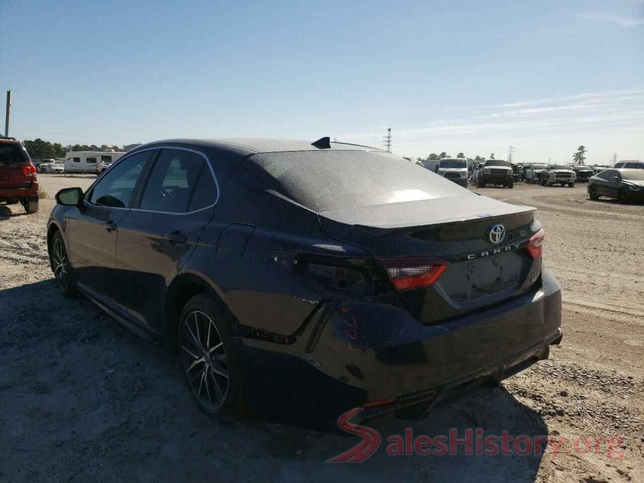 4T1G11AKXMU421610 2021 TOYOTA CAMRY