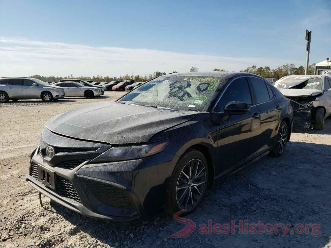 4T1G11AKXMU421610 2021 TOYOTA CAMRY