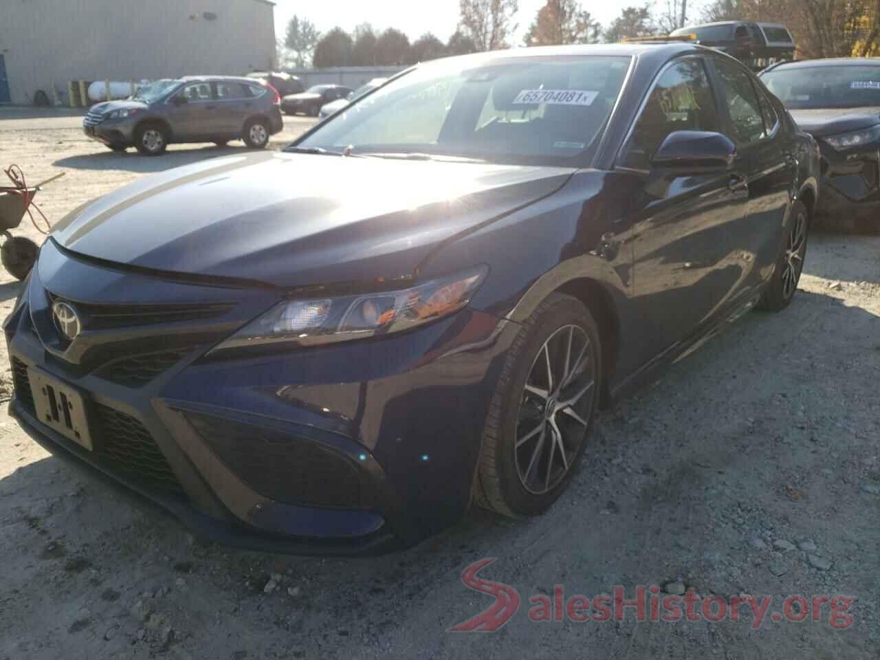 4T1G11AK4MU569185 2021 TOYOTA CAMRY