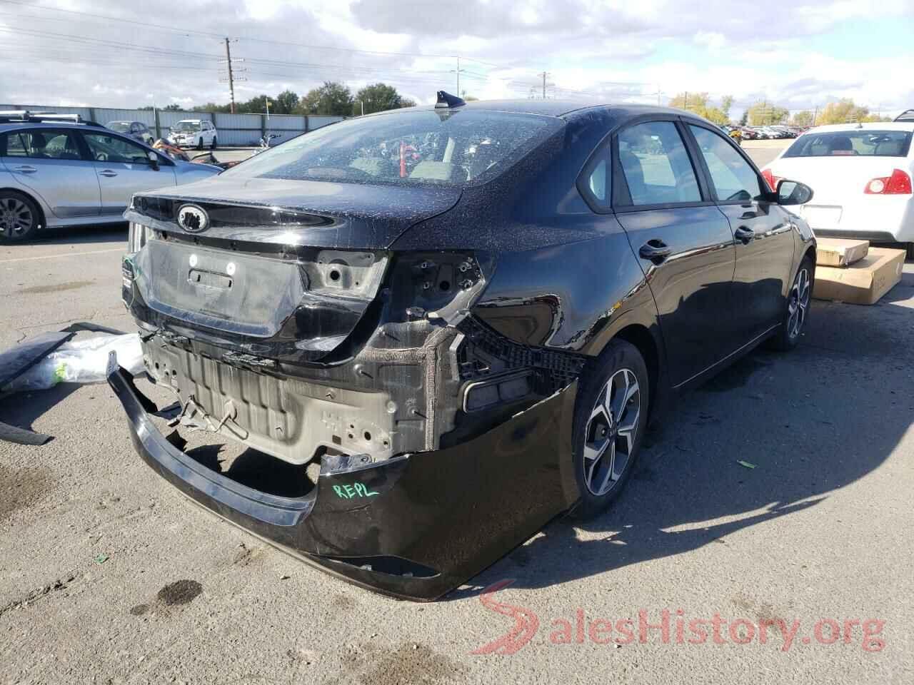 3KPF24AD2KE122320 2019 KIA FORTE