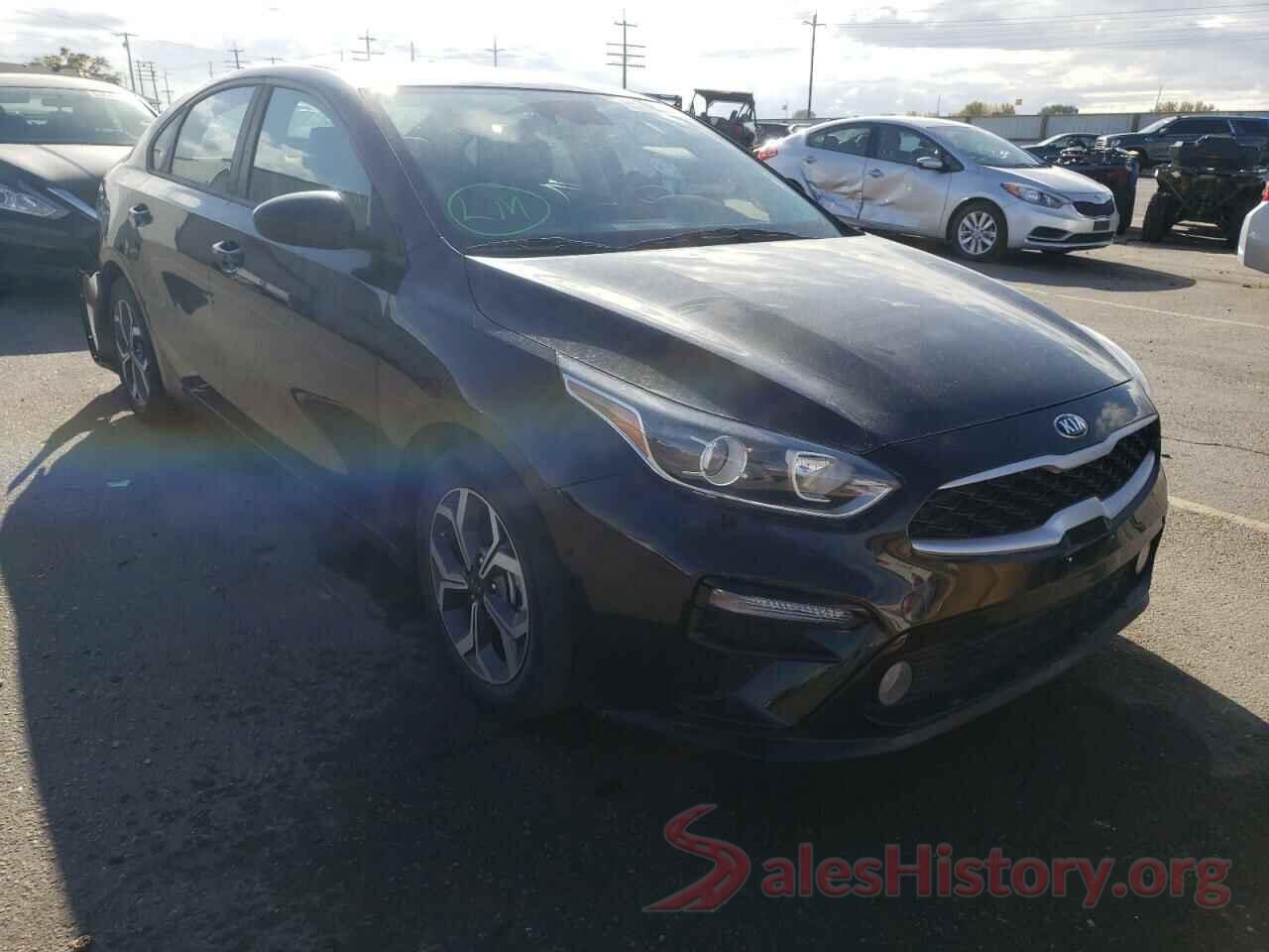 3KPF24AD2KE122320 2019 KIA FORTE