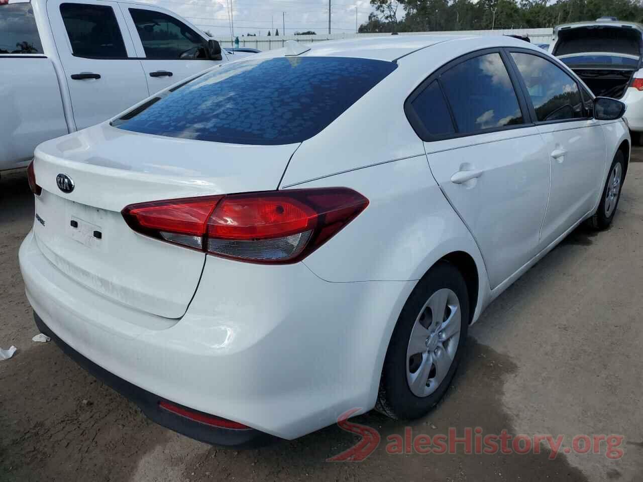 3KPFK4A76JE284556 2018 KIA FORTE