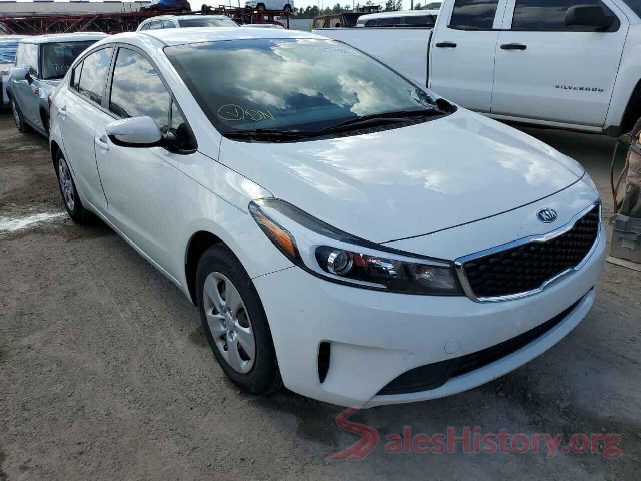 3KPFK4A76JE284556 2018 KIA FORTE