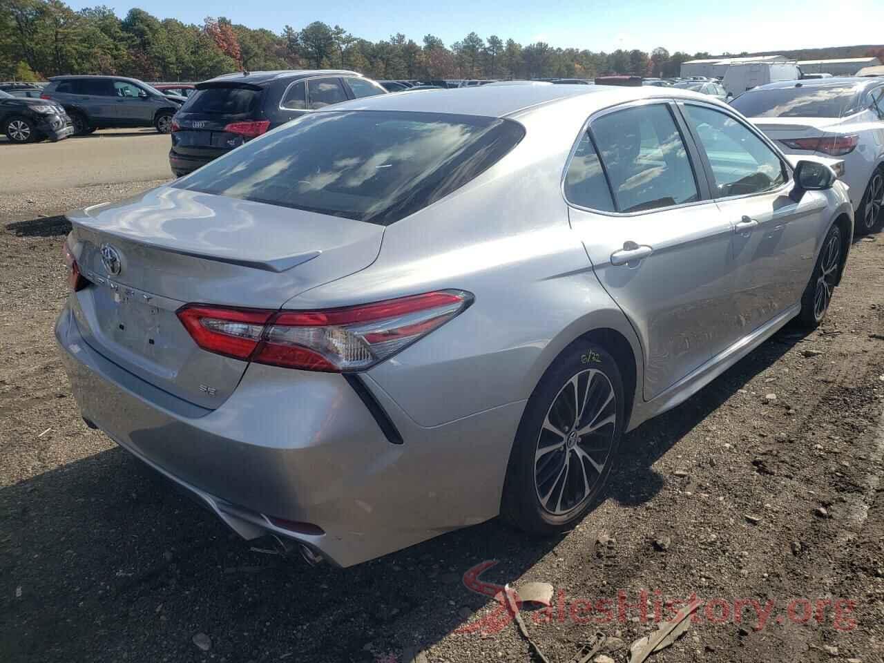 4T1B11HK2JU545351 2018 TOYOTA CAMRY