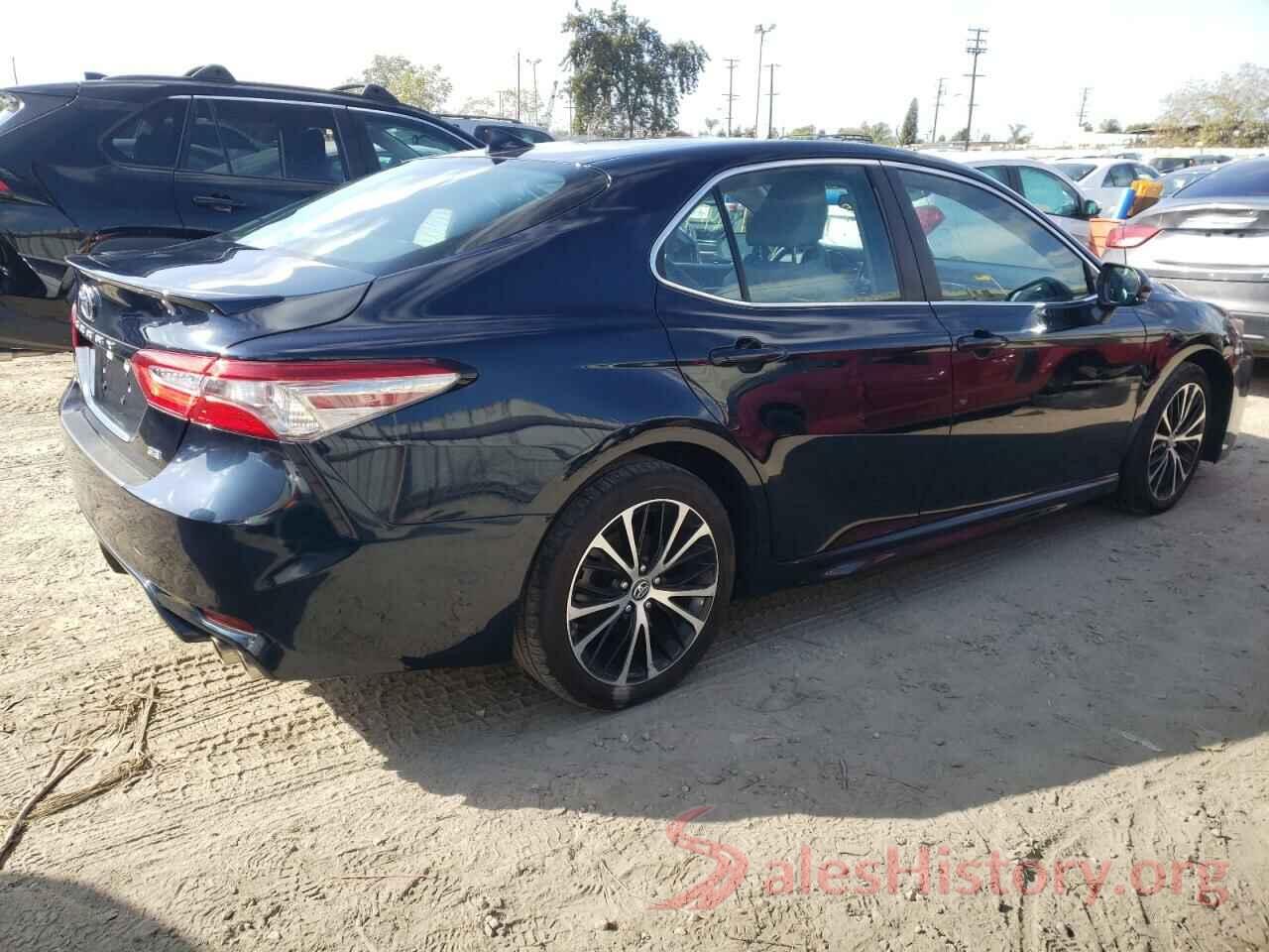 4T1B11HKXKU742379 2019 TOYOTA CAMRY