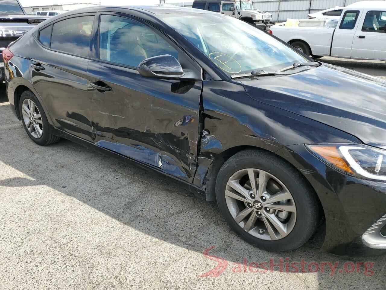 5NPD84LFXJH383578 2018 HYUNDAI ELANTRA