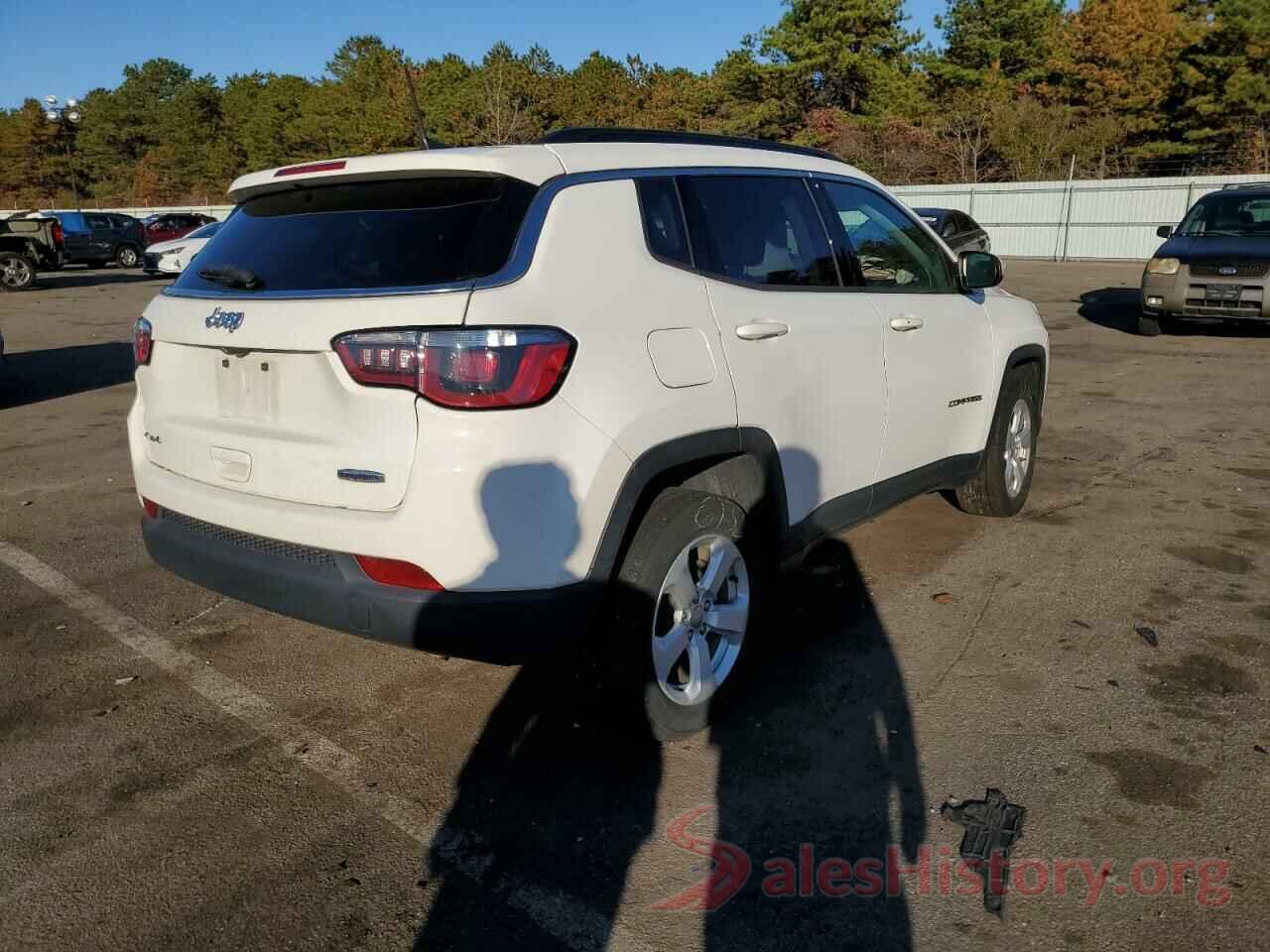 3C4NJDBB5JT223423 2018 JEEP COMPASS