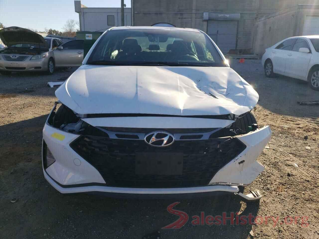 KMHD04LB0KU832192 2019 HYUNDAI ELANTRA