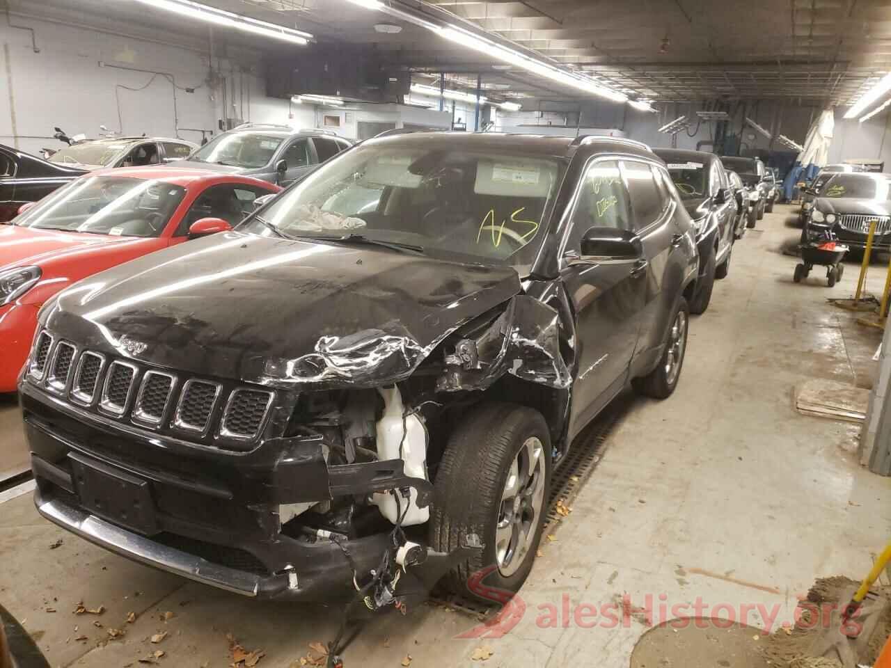 3C4NJDCB9JT135490 2018 JEEP COMPASS