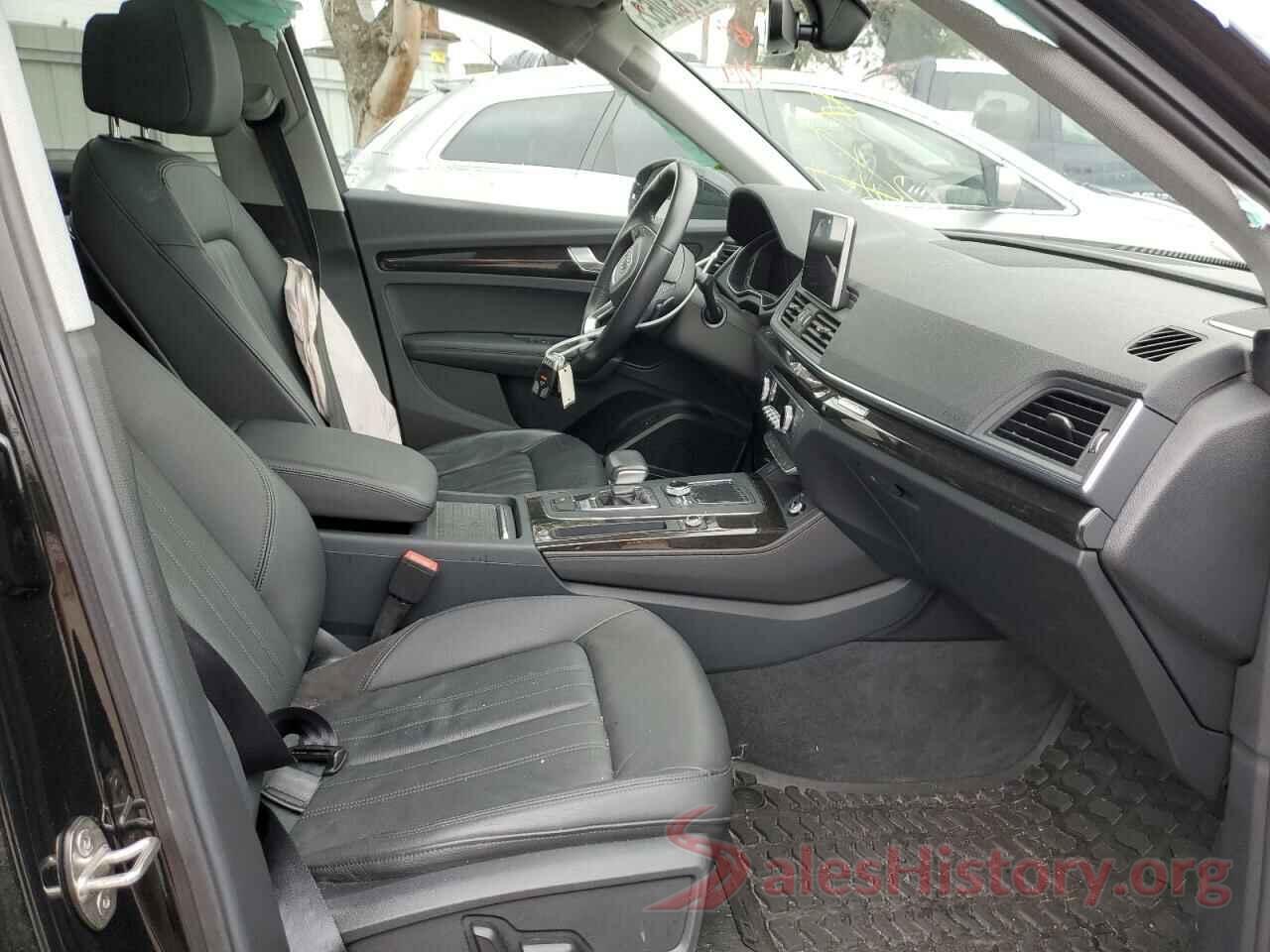 WA1BNAFY1K2048377 2019 AUDI Q5