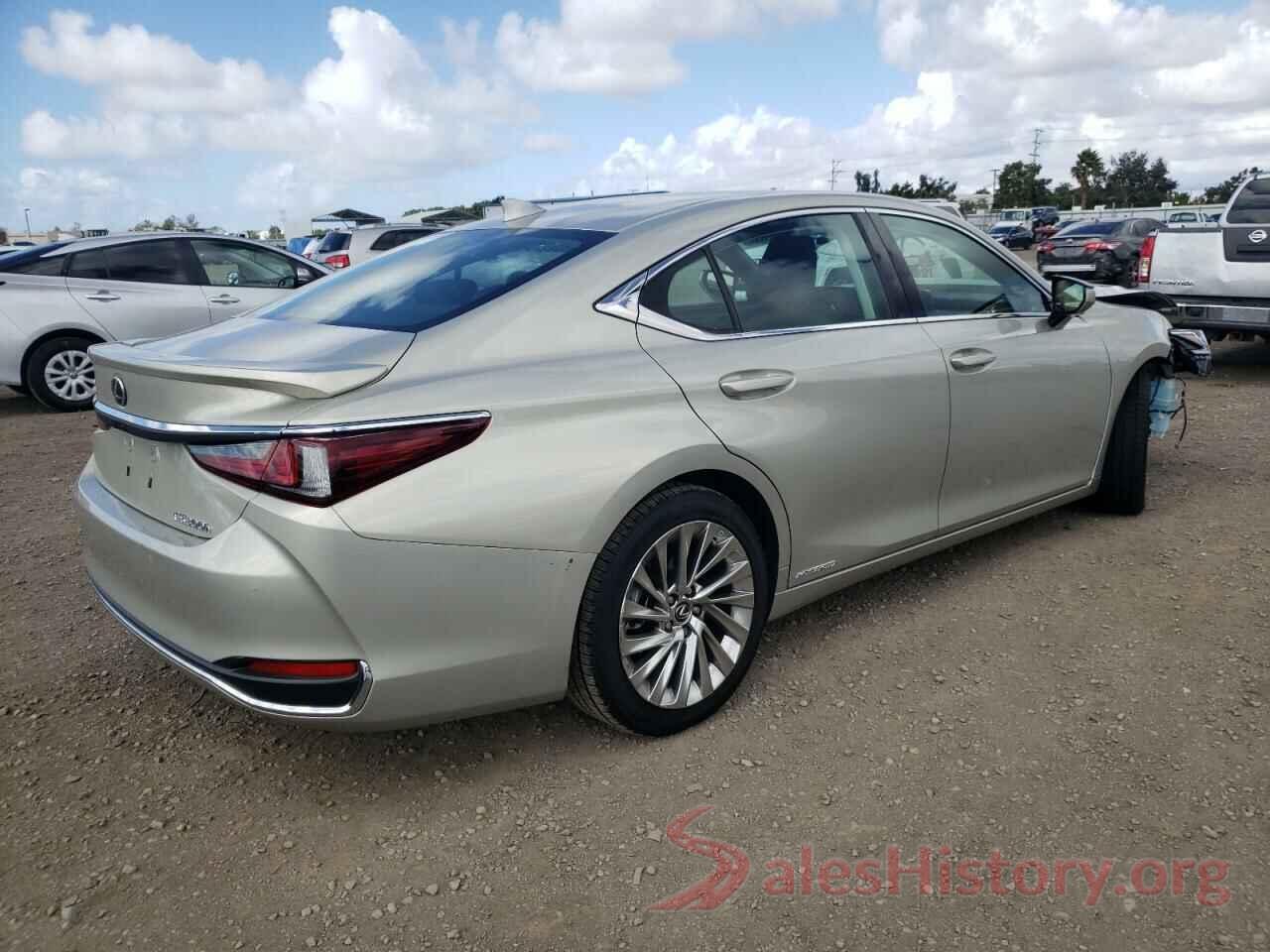 58AB21B12KU004176 2019 LEXUS ES300