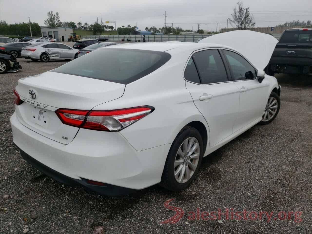 4T1B11HK8JU576801 2018 TOYOTA CAMRY