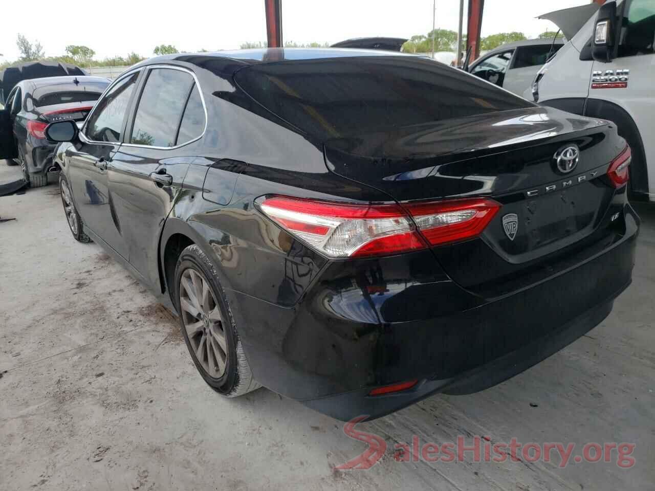 4T1B11HK4JU086923 2018 TOYOTA CAMRY