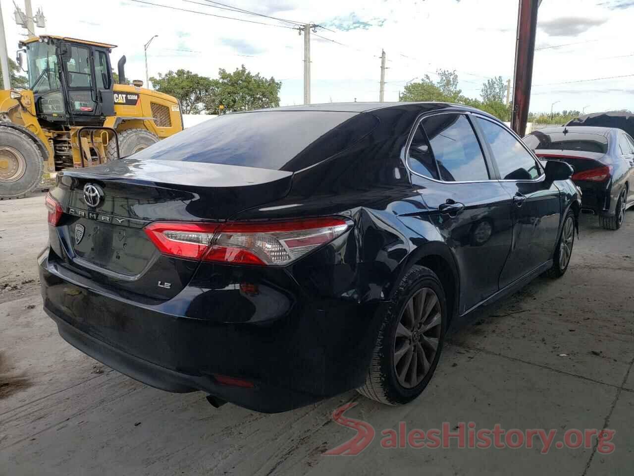 4T1B11HK4JU086923 2018 TOYOTA CAMRY