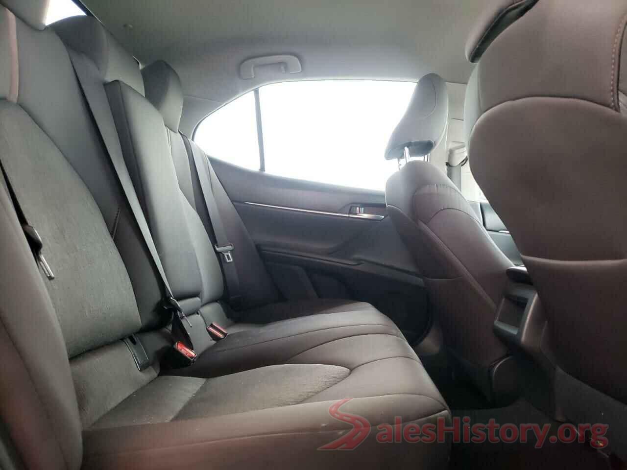 4T1B11HK4JU086923 2018 TOYOTA CAMRY