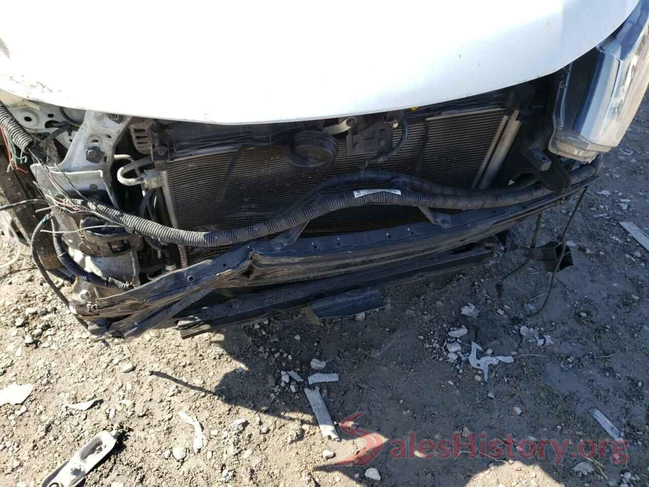 KNMAT2MV0HP547883 2017 NISSAN ROGUE