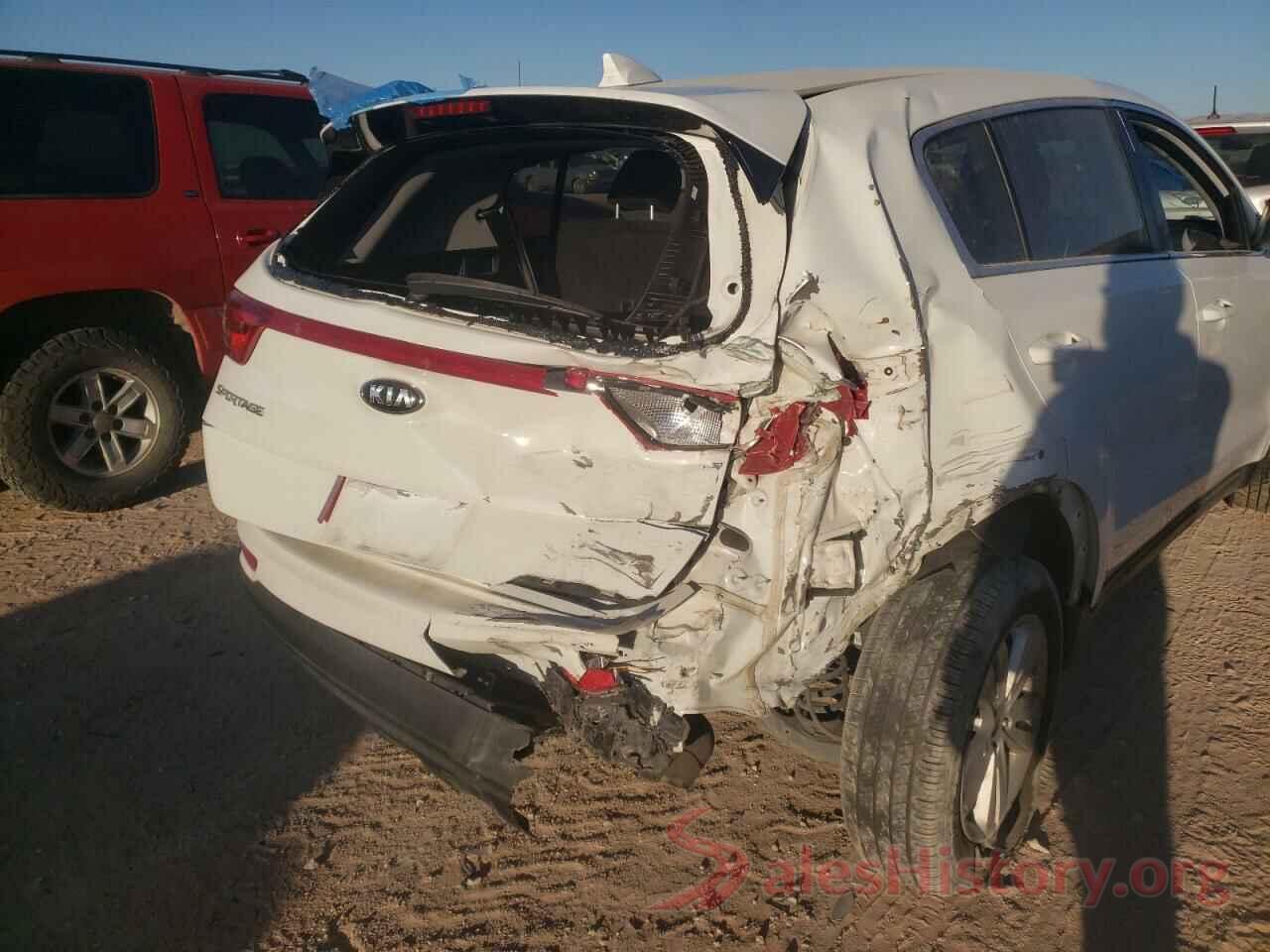 KNDPMCACXJ7423058 2018 KIA SPORTAGE