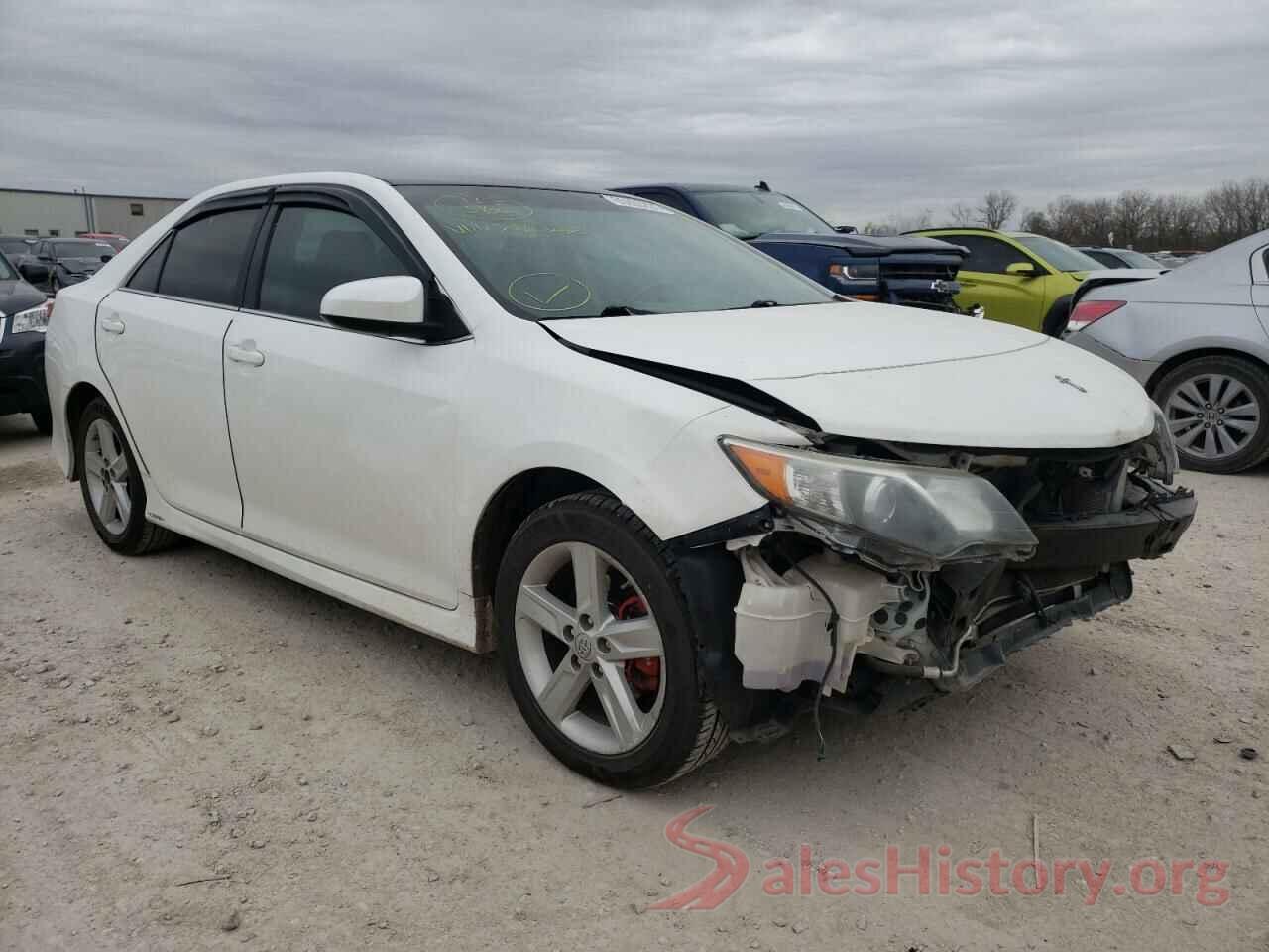 4T1BF1FKXEU786228 2014 TOYOTA CAMRY