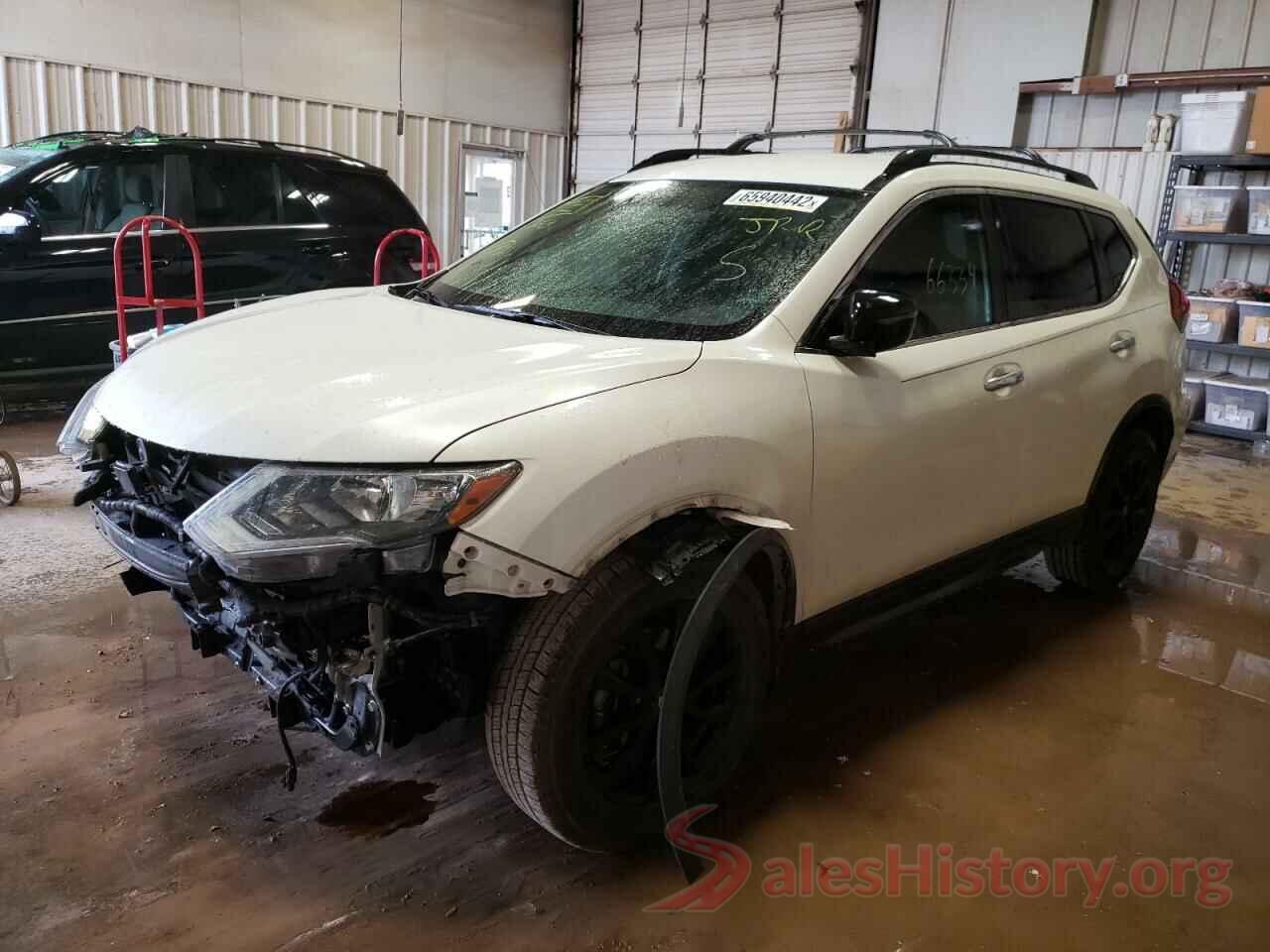 5N1AT2MT5JC758603 2018 NISSAN ROGUE