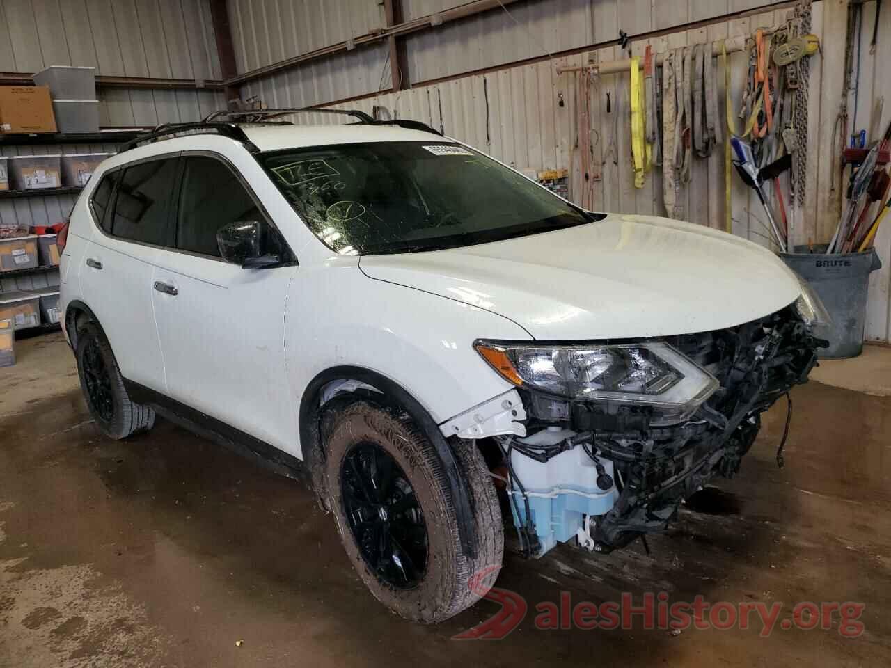 5N1AT2MT5JC758603 2018 NISSAN ROGUE