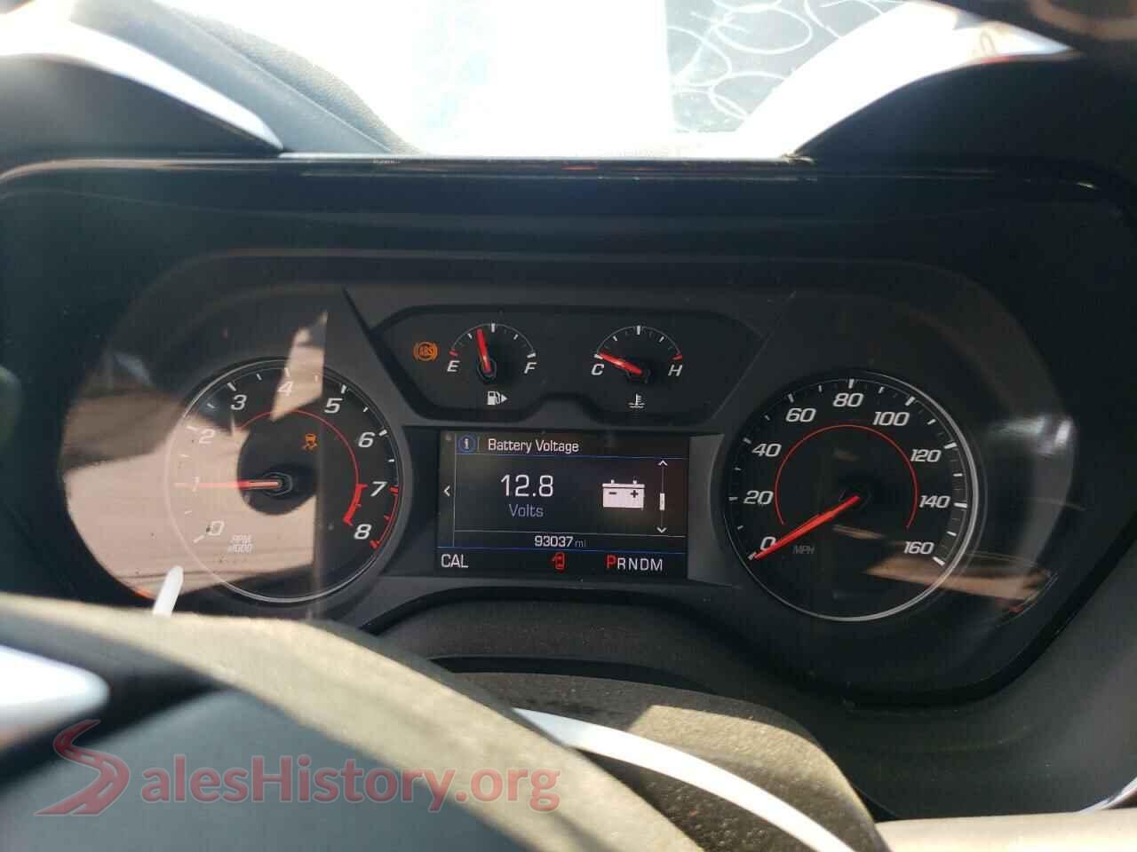 2019 CHEVROLET CAMARO VIN 1G1FB3DS6K0151731, interior center console
