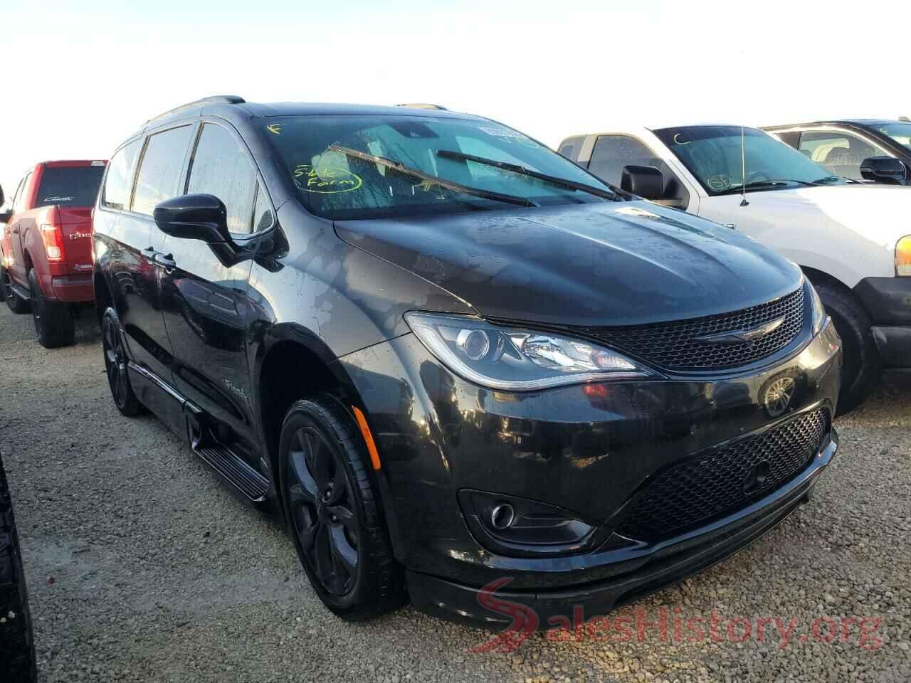 2C4RC1EG5JR320948 2018 CHRYSLER PACIFICA