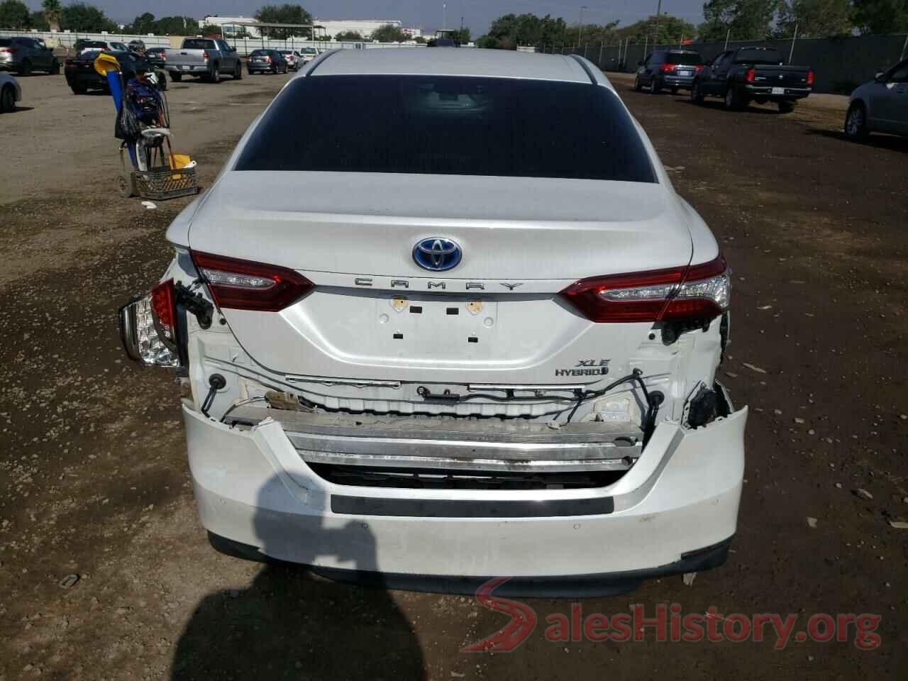 4T1B21HK4JU006386 2018 TOYOTA CAMRY