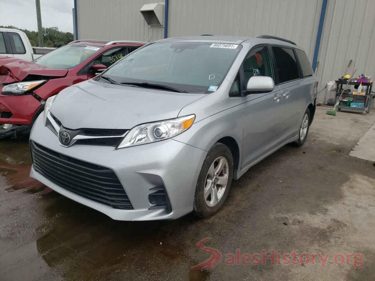 5TDKZ3DCXKS975626 2019 TOYOTA SIENNA