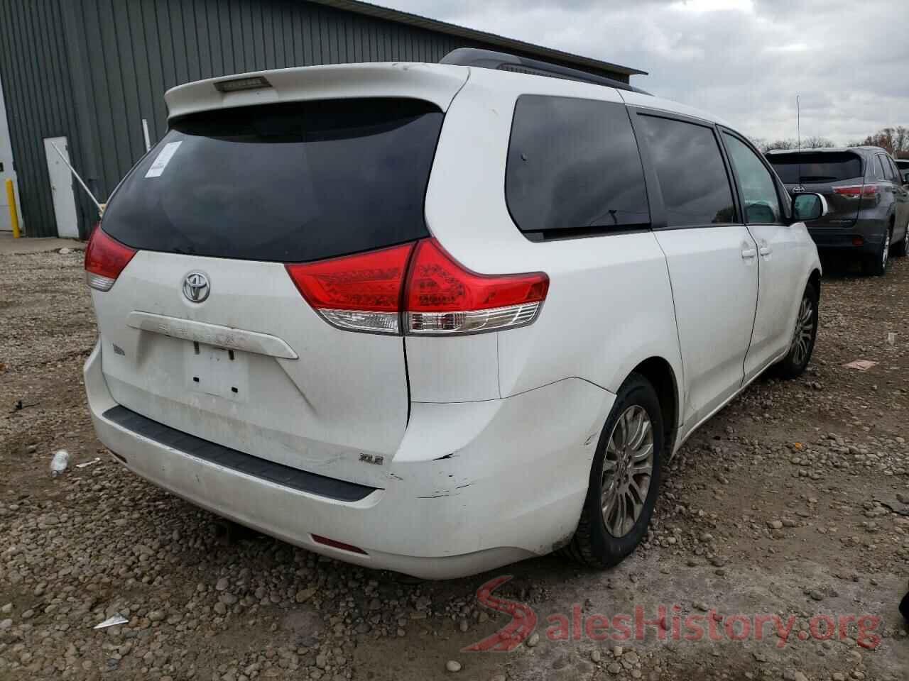 5TDYK3DC9BS106403 2011 TOYOTA SIENNA