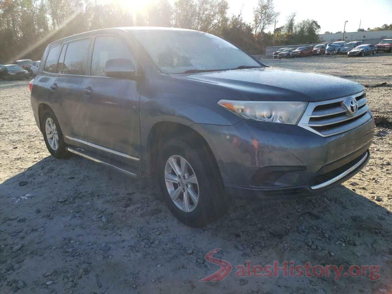 5TDBK3EH1DS273034 2013 TOYOTA HIGHLANDER