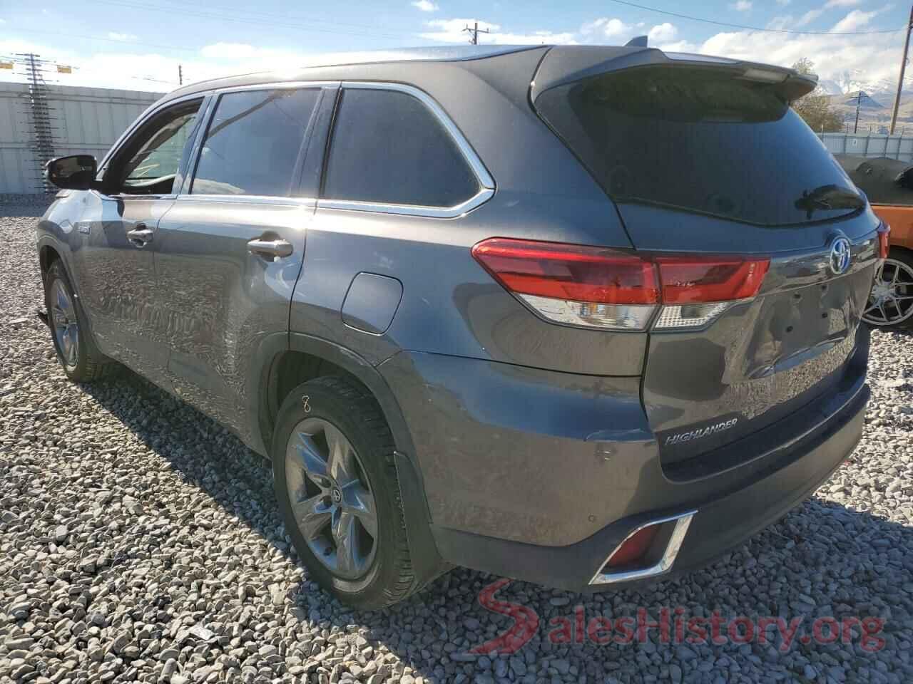 5TDDGRFH5JS037462 2018 TOYOTA HIGHLANDER