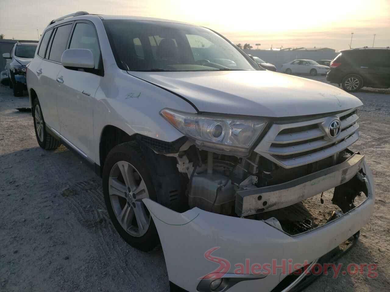 5TDDK3EH2DS270989 2013 TOYOTA HIGHLANDER