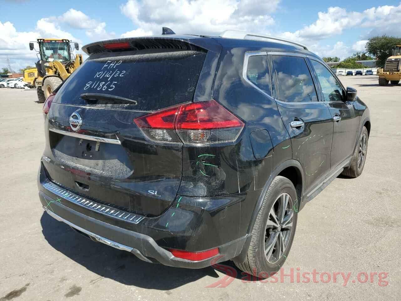 5N1AT2MT5JC811865 2018 NISSAN ROGUE