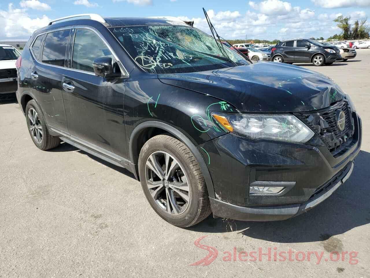 5N1AT2MT5JC811865 2018 NISSAN ROGUE