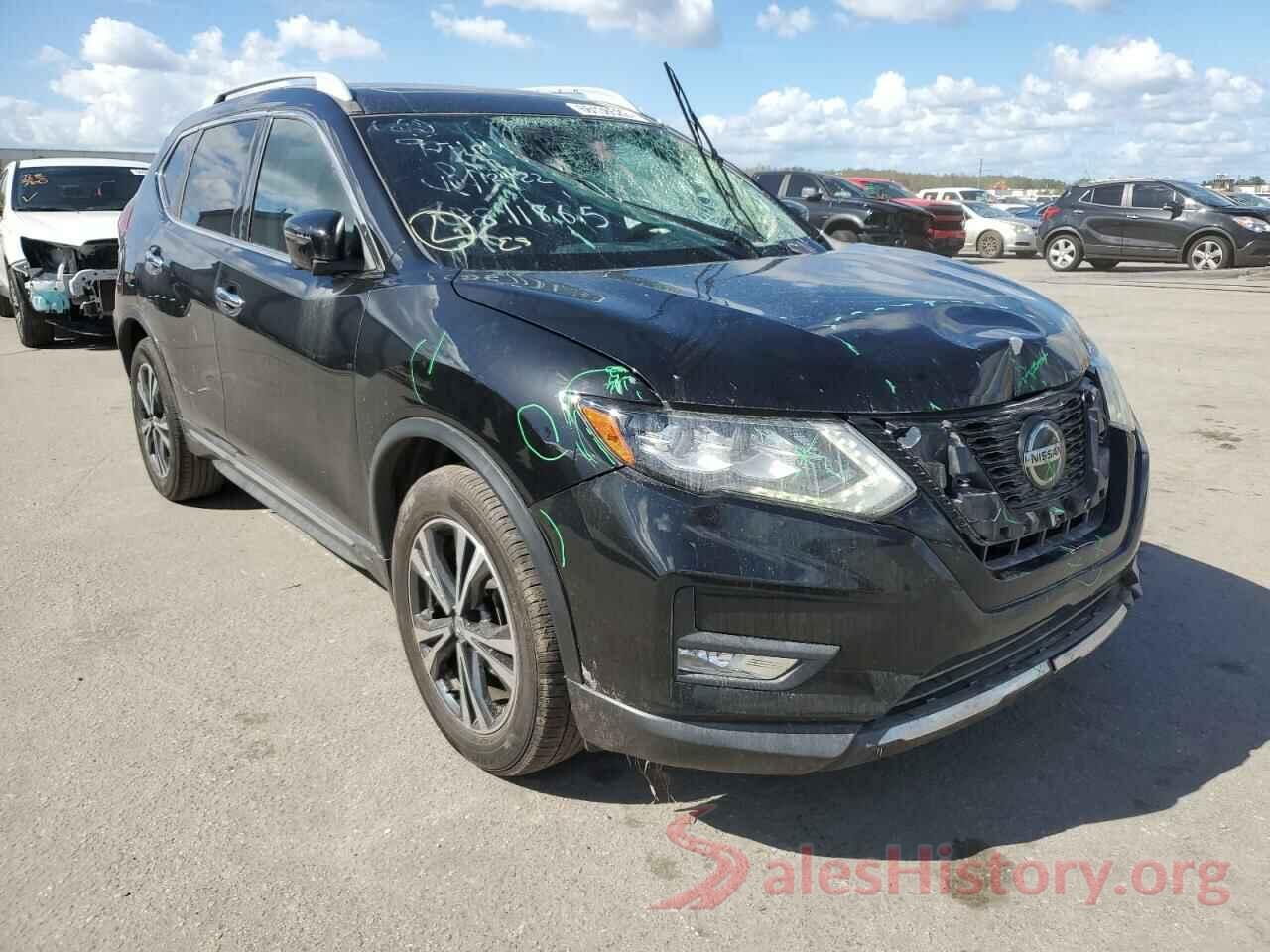 5N1AT2MT5JC811865 2018 NISSAN ROGUE