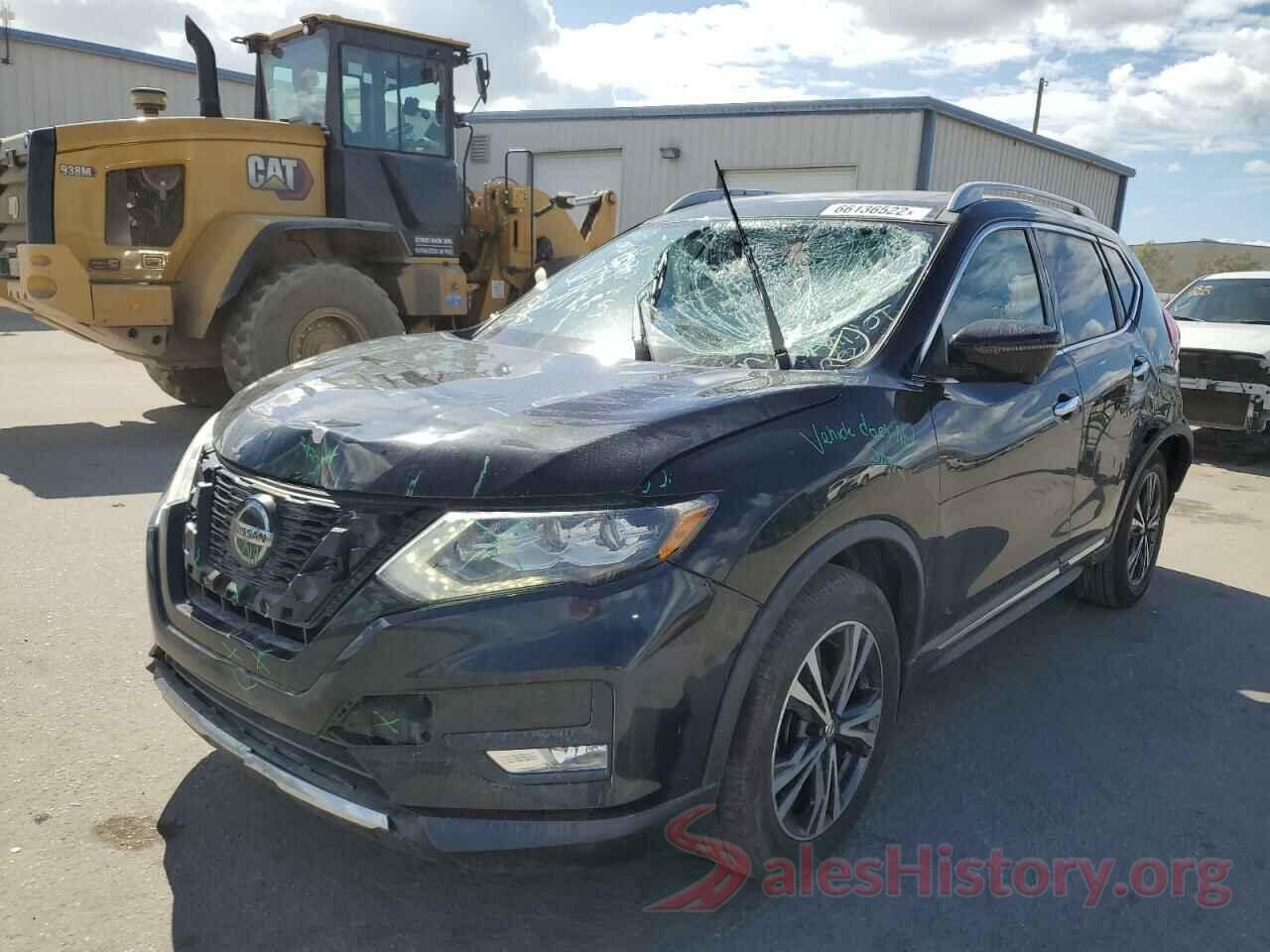 5N1AT2MT5JC811865 2018 NISSAN ROGUE